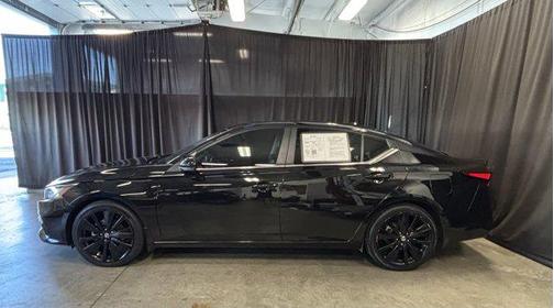 2022 Nissan Altima SR FWD
