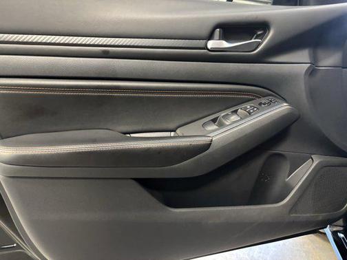 2022 Nissan Altima SR FWD
