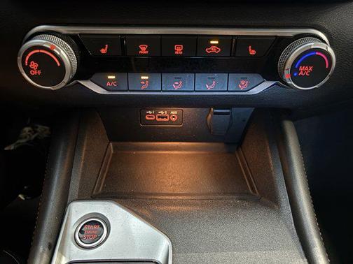 2022 Nissan Altima SR FWD