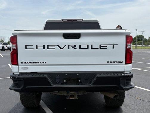 Summit White 2020 Chevrolet Silverado 2500 Custom