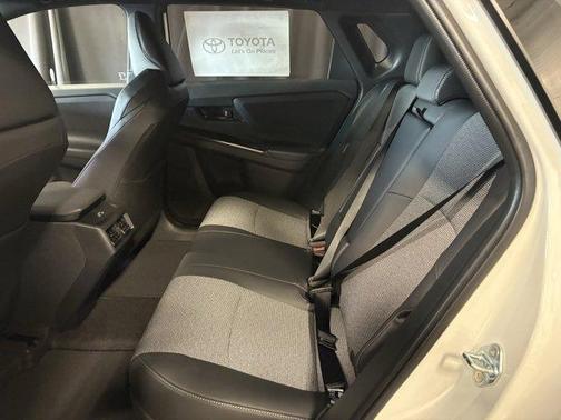 Wind Chill Pearl 2026 Toyota bZ XLE PLUS