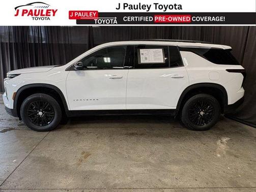 Summit White 2026 Chevrolet Traverse LT