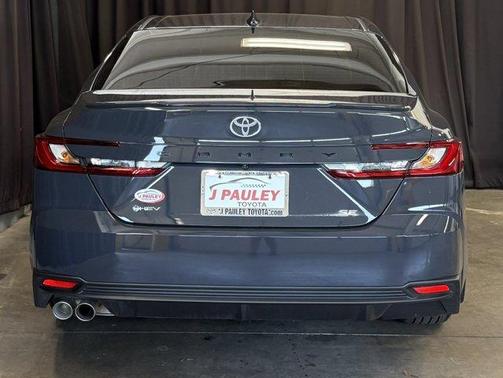 UNDERGROUND 2025 Toyota Camry SE