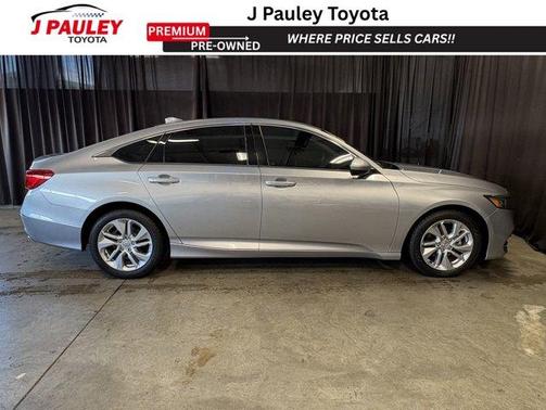 Lunar Silver Metallic 2019 Honda Accord LX