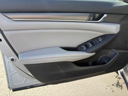 Lunar Silver Metallic 2019 Honda Accord LX