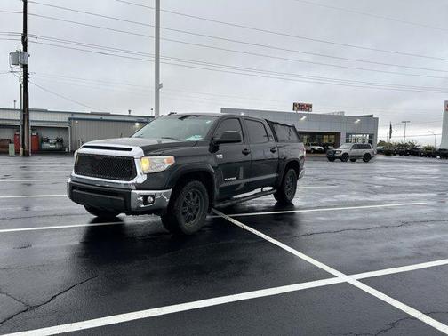 2016 Toyota Tundra SR5
