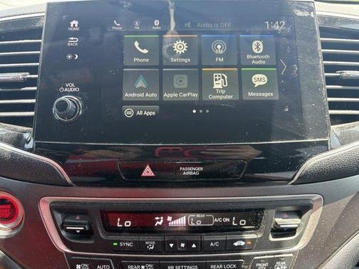 White 2020 Honda Pilot EX