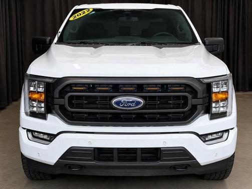 Oxford White 2022 Ford F-150 XLT