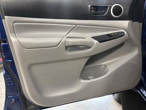 2015 Toyota Tacoma Base