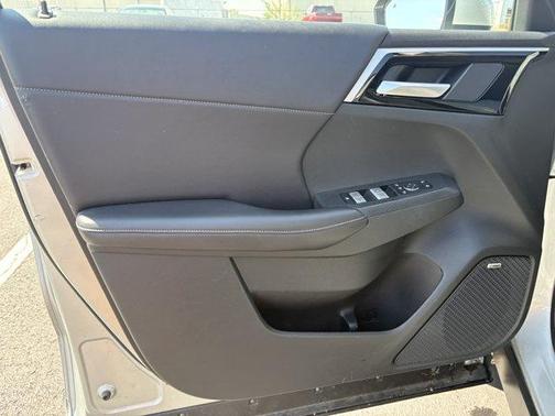 Gray 2025 Mitsubishi Outlander SE