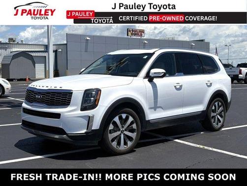 Glacial White Pearl 2021 Kia Telluride EX