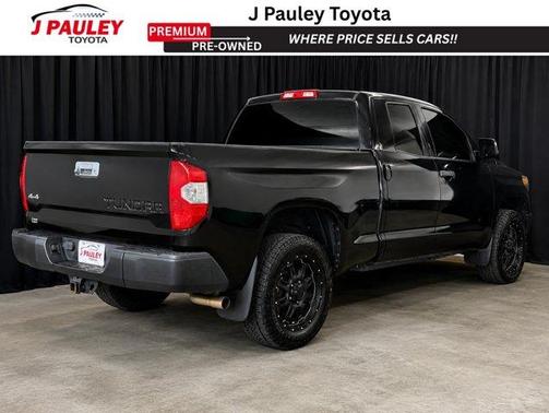 Midnight Black Metallic 2018 Toyota Tundra SR