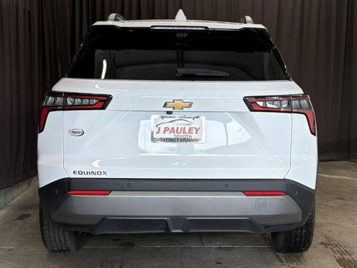 Summit White 2025 Chevrolet Equinox LT
