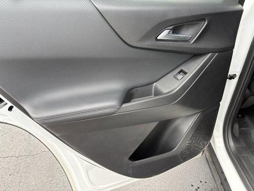 Summit White 2025 Chevrolet Equinox LT
