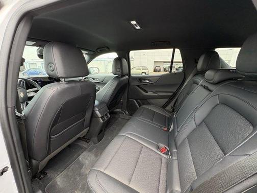 Summit White 2025 Chevrolet Equinox LT