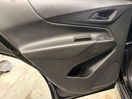 Mosaic Black Metallic 2024 Chevrolet Equinox LT