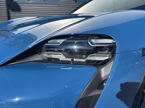 2024 Porsche Taycan 4S
