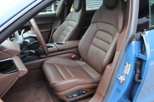 2024 Porsche Taycan 4S