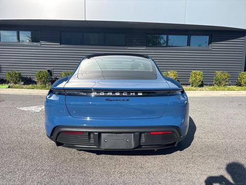 2024 Porsche Taycan 4S