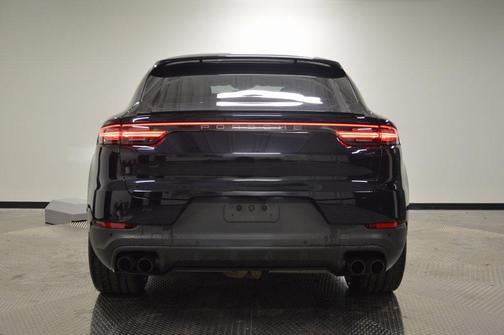 2023 Porsche Cayenne Platinum Edition