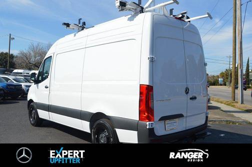 Arctic White 2026 Mercedes-Benz Sprinter 2500 Cargo 144 WB