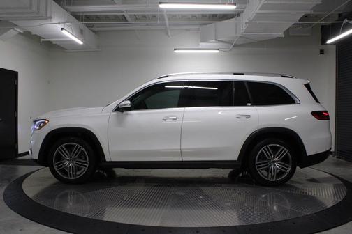 White 2025 Mercedes-Benz GLS 450 4MATIC