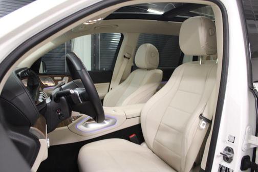 White 2025 Mercedes-Benz GLS 450 4MATIC