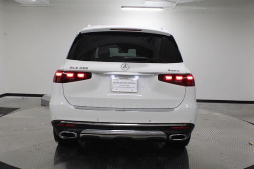 White 2025 Mercedes-Benz GLS 450 4MATIC