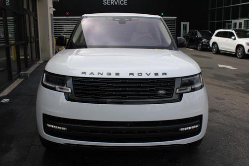 2023 Land Rover Range Rover P400 SE
