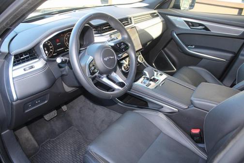 2024 Jaguar F-PACE R-Dynamic S