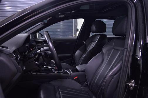 2024 Audi A4 45 S line Premium Plus