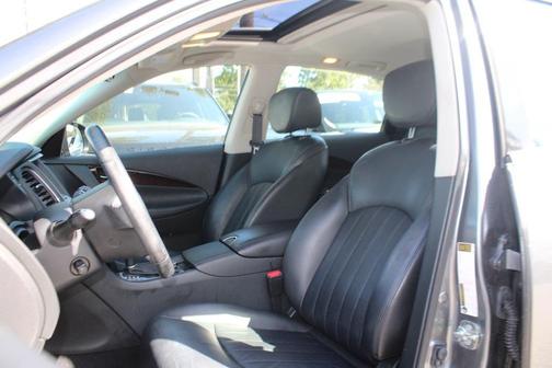 2017 INFINITI QX50 Base