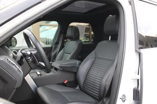 2022 Land Rover Discovery P300 S R-Dynamic