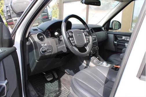 2016 Land Rover LR4 Base