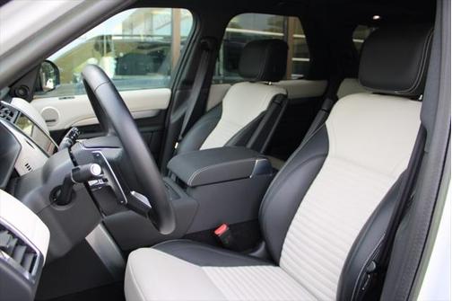 2023 Land Rover Discovery P360 S R-Dynamic