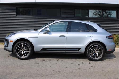 2024 Porsche Macan Base