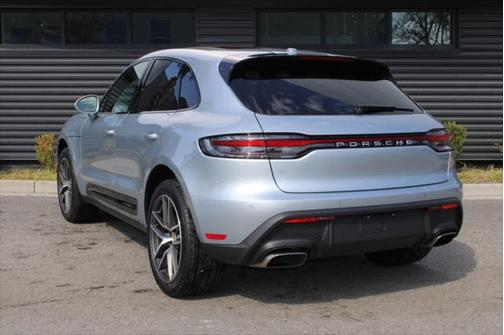 2024 Porsche Macan Base