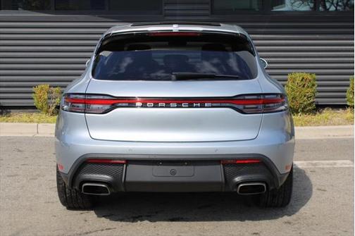 2024 Porsche Macan Base