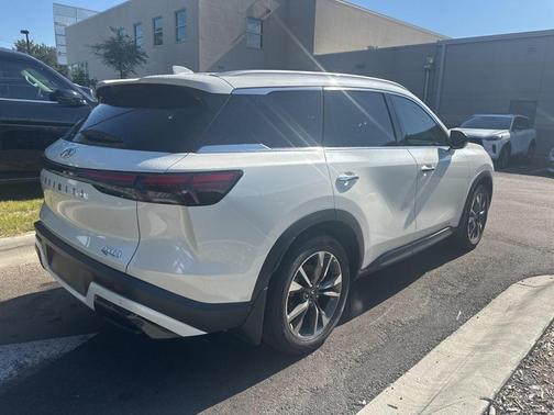 2025 INFINITI QX60 Luxe
