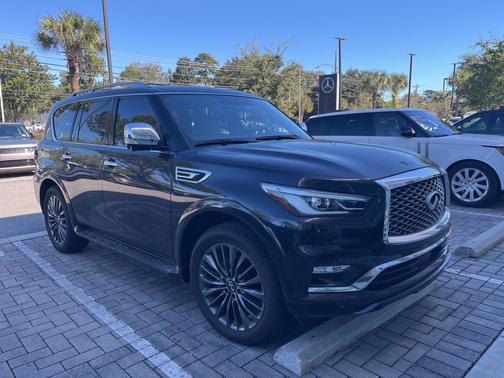 2023 INFINITI QX80 SENSORY AWD