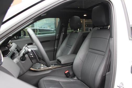 2025 Land Rover Range Rover Evoque Dynamic SE