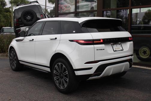 2025 Land Rover Range Rover Evoque Dynamic SE