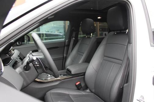 2025 Land Rover Range Rover Evoque Dynamic SE