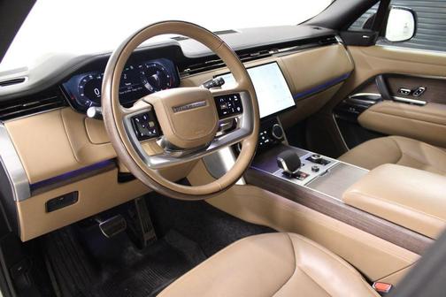 White 2023 Land Rover Range Rover P530 SE