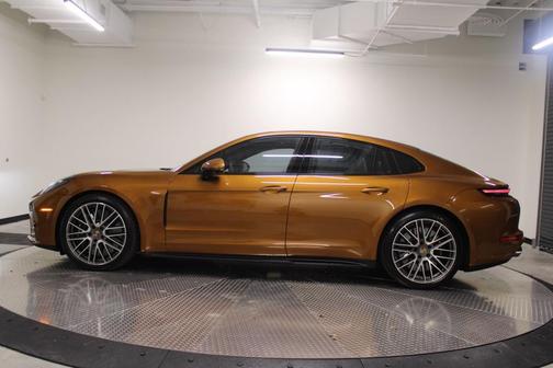 2025 Porsche Panamera GTS