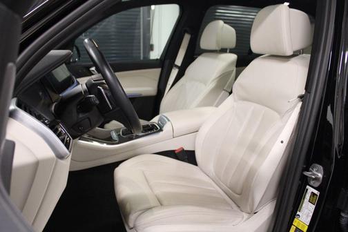 Jet Black 2022 BMW X5 PHEV xDrive45e