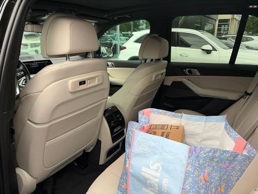 Jet Black 2022 BMW X5 PHEV xDrive45e