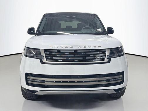 Fuji White 2025 Land Rover Range Rover P400 SE