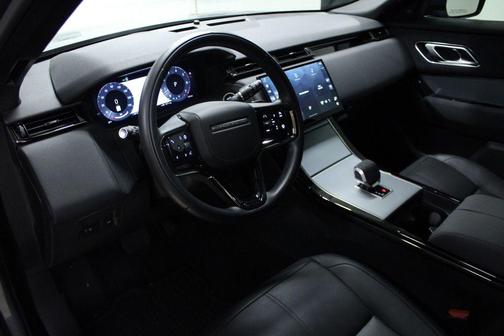 Arroios Grey Metallic 2025 Land Rover Range Rover Velar P250 S