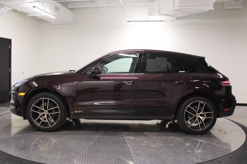 2024 Porsche Macan 